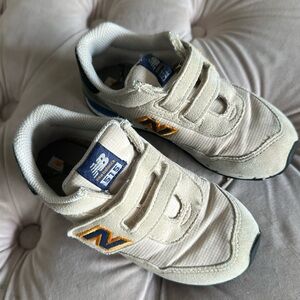 New Balance 515 cream/blue kids size 10